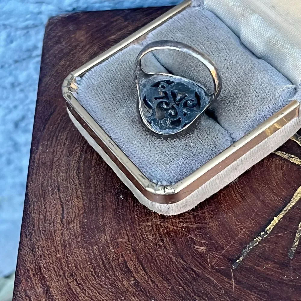Source Unknown vintage ring